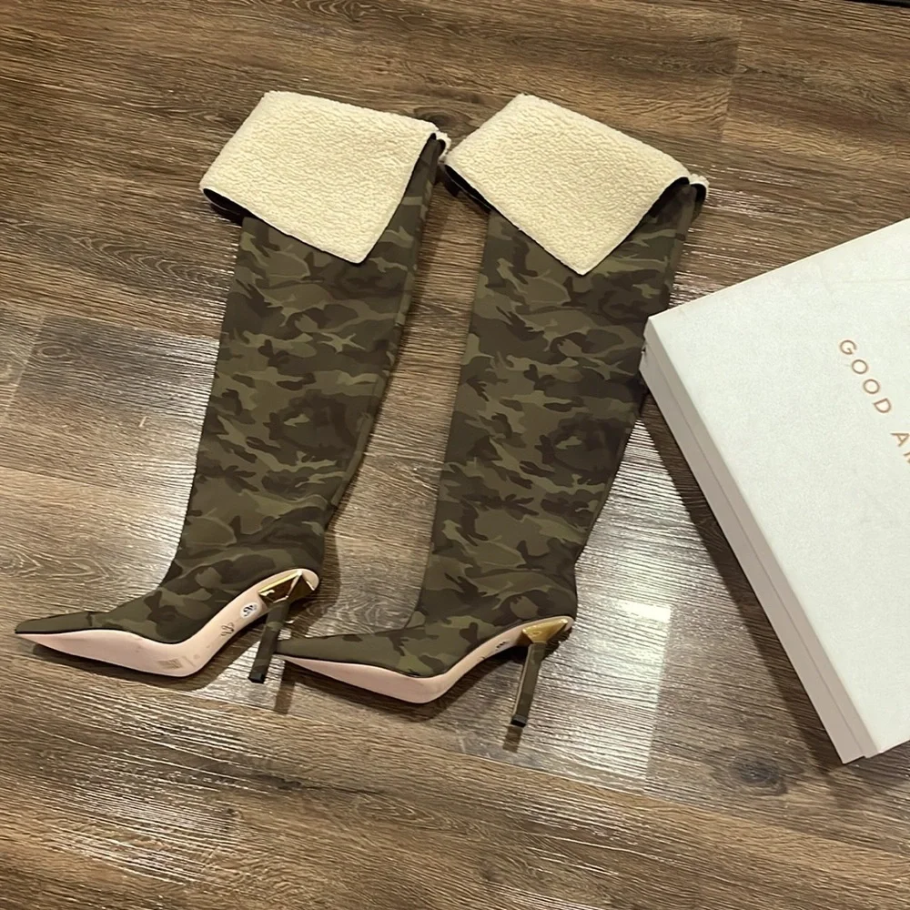 GOOD AMERICAN High Kickstand Camo Over The Knee Boots